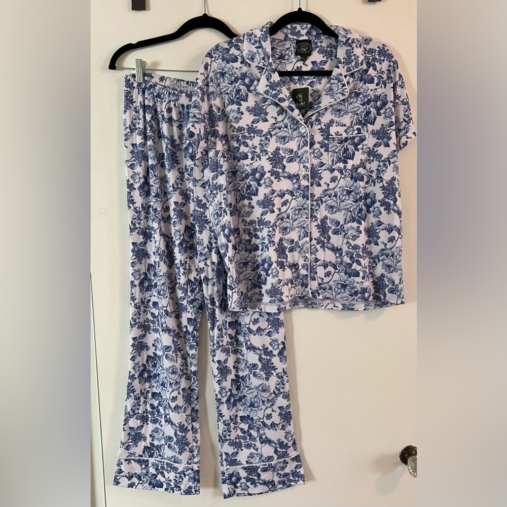 Brand New Never Worn Laura Ashley Pajama Set